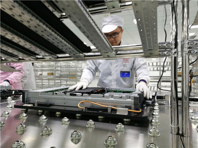 產(chǎn)業(yè)“川”透力·非常5+1①丨四川首個(gè)萬億級(jí)產(chǎn)業(yè)即將誕生，它是如何煉成的？——聚焦電子產(chǎn)品及元器件研發(fā)